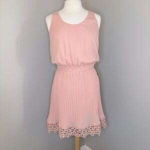 EXPRESS - Pink Pleated Dress - Lace Hem - Size M - NWT